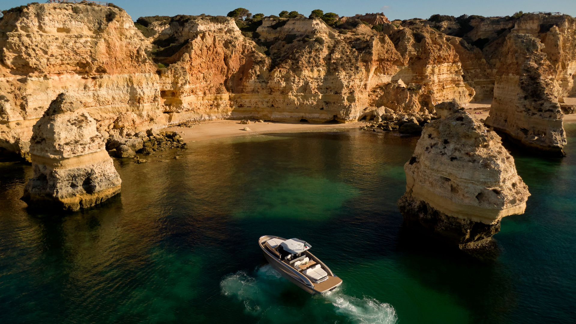 Planning a Trip to the Algarve Heres Everything People Ask (Answered!) (3)
